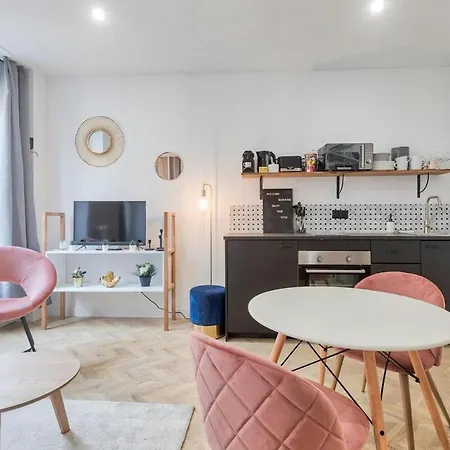 Apartment Cosy Proche Arc De Triomphe - 4p Paris